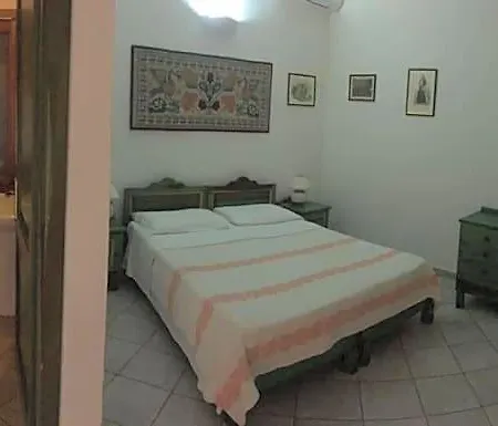 Hotel Sant Efisio 3*