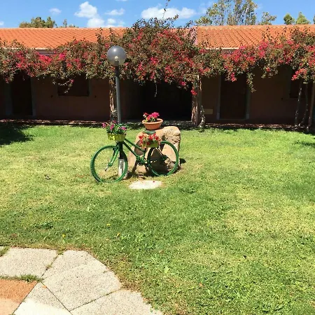 Sant Efisio لوتْسوراي