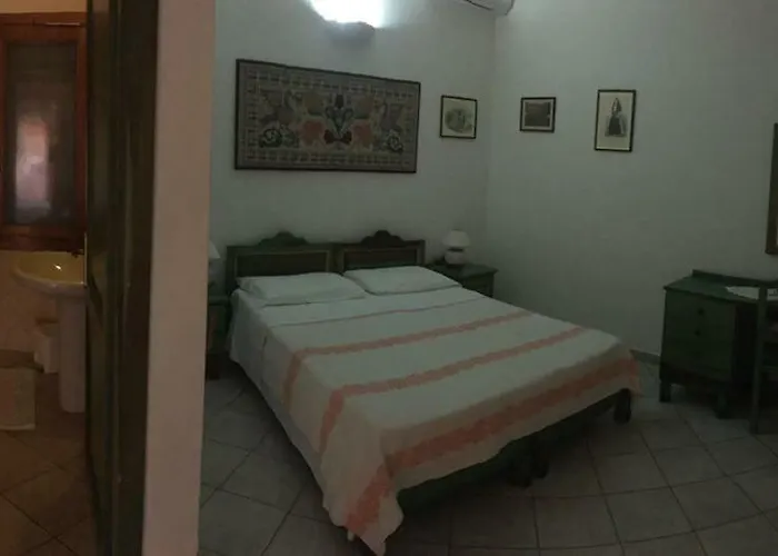 Sant Efisio Szálloda Lotzorai